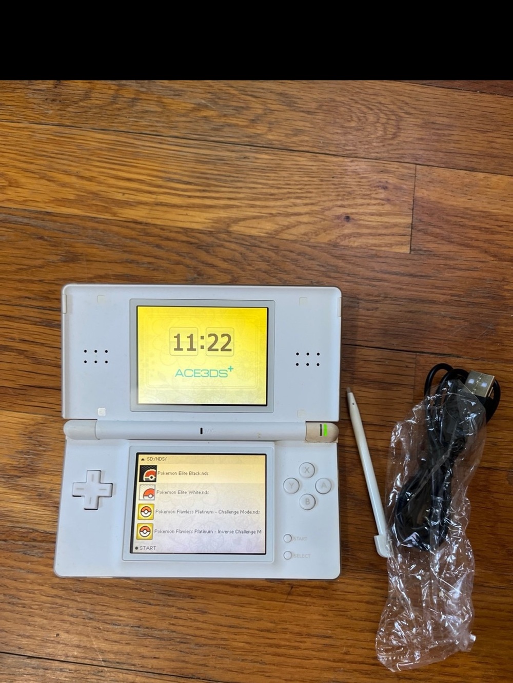Nintendo DS Lite Handheld Console Pokémon black white Mario Zelda Kirby